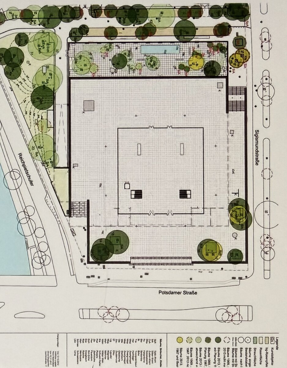 A blank postcard showing the aerial site plan before a route is drawn on it